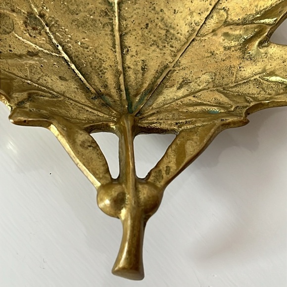 Vintage Virginia Metalcrafters Sugar Maple Leaf Brass Trinket Dish 3-48 1950 - Picture 6 of 11